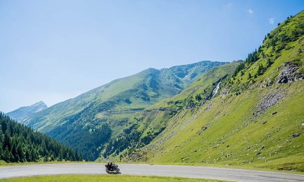 Svoboda na dvou kolech: Dobrodružství na motorce